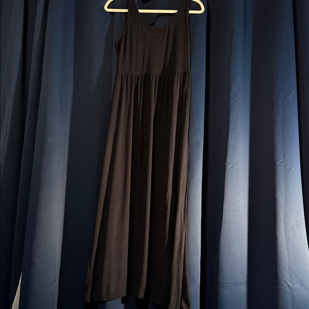 Elegant Black Maxi Dress